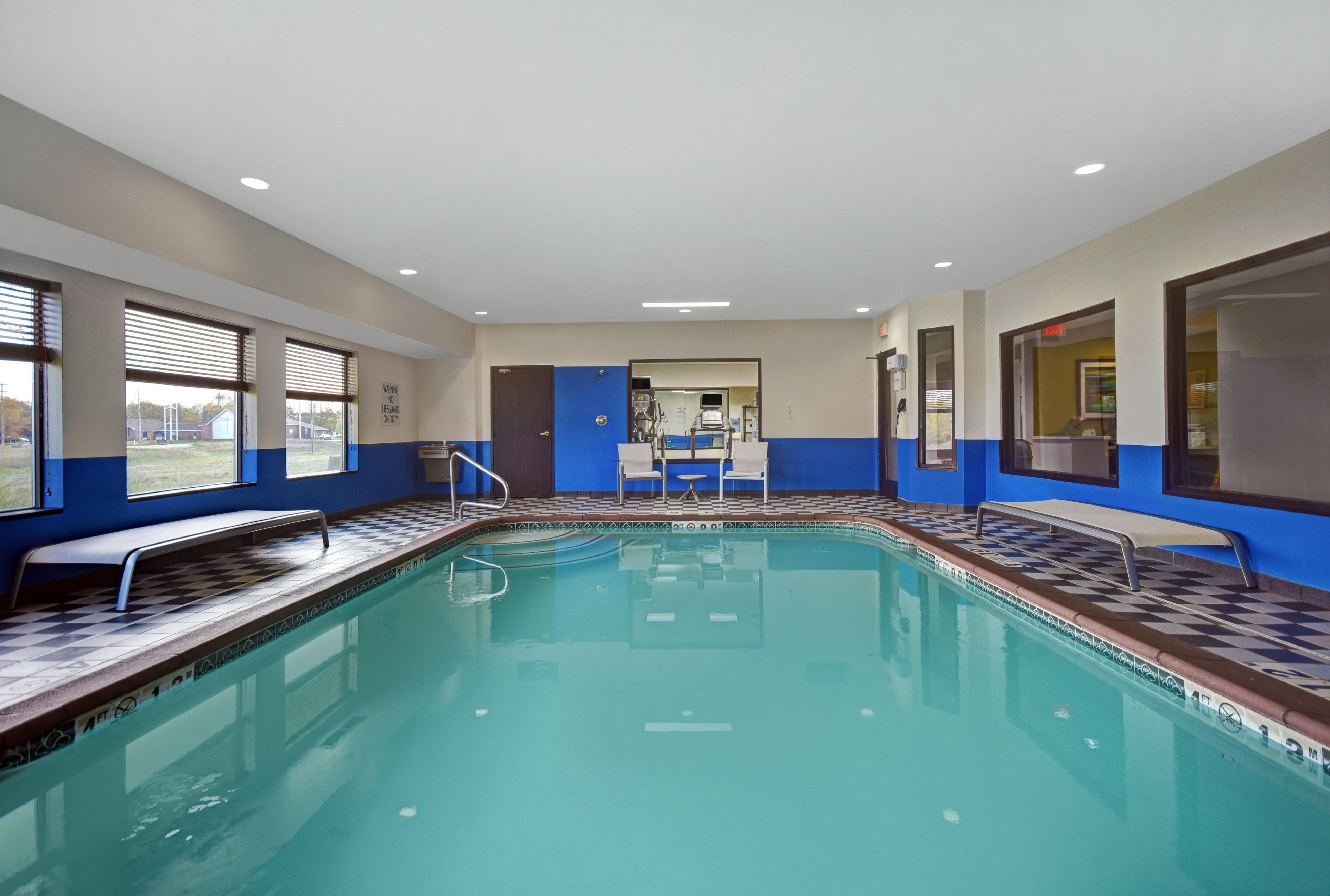 Holiday Inn Express Marshall, An Ihg Hotel Экстерьер фото