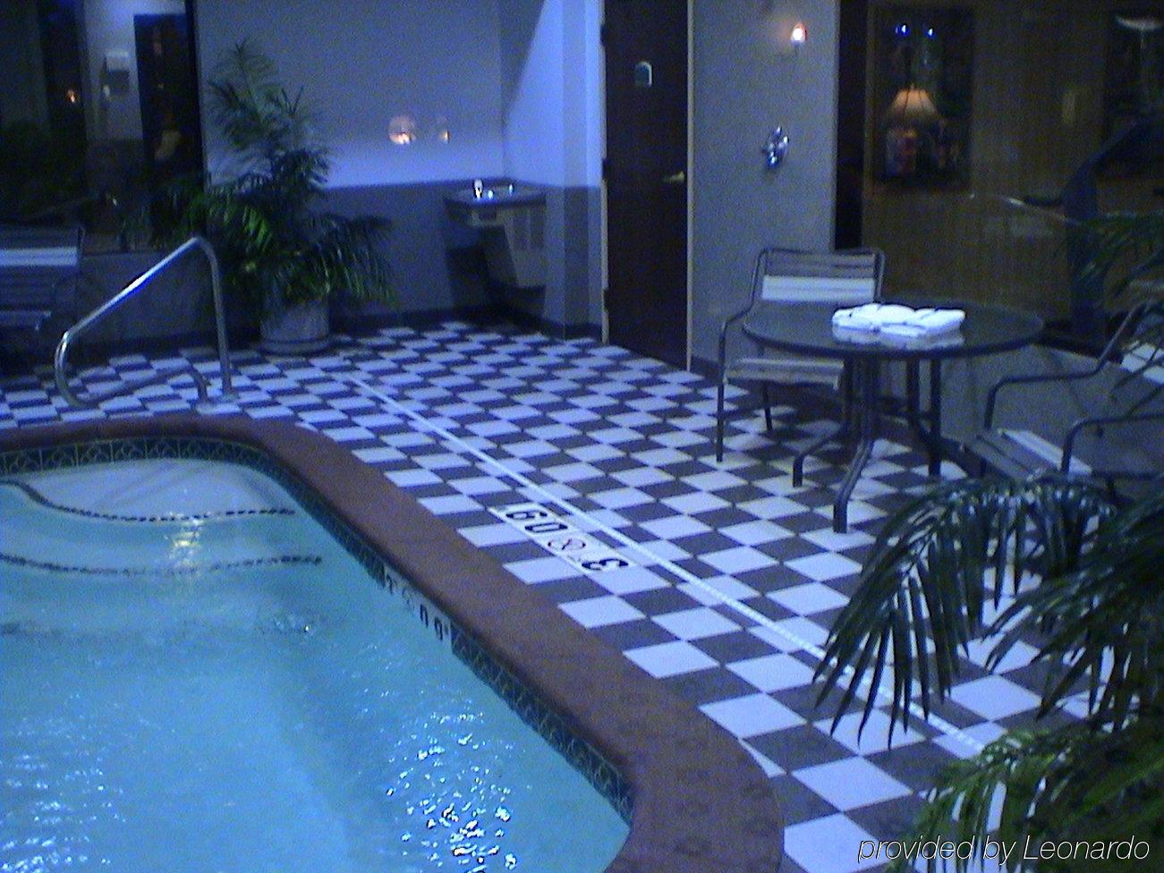 Holiday Inn Express Marshall, An Ihg Hotel Экстерьер фото